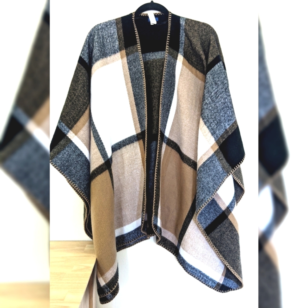 Apt 9 Plaid Poncho